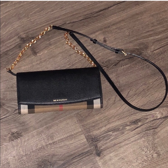 burberry chain strap crossbody bag